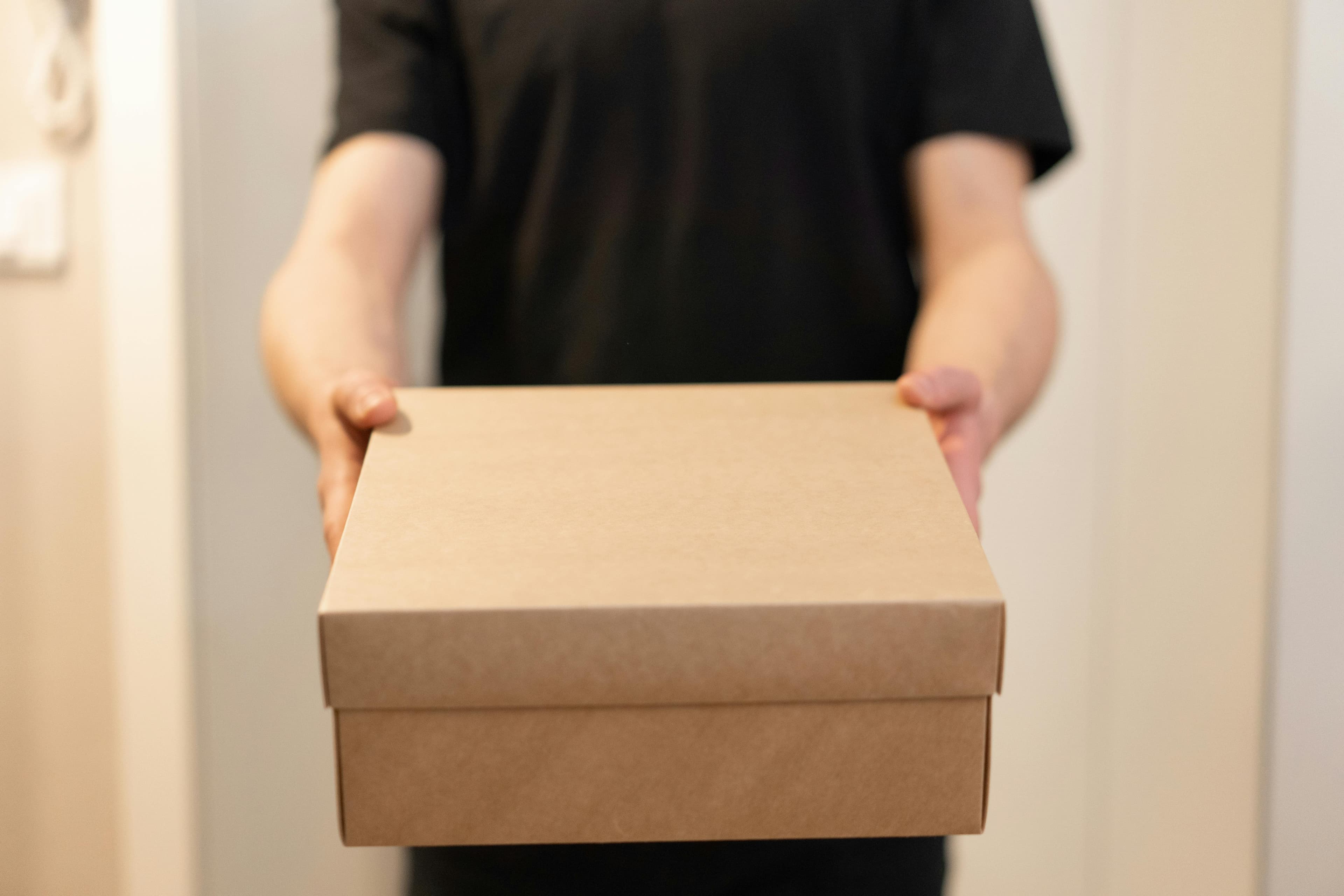 What Is Discreet Shipping and How Does It Work?